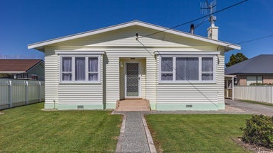 27 Essex Street, Levin, Levin - Carousel 1