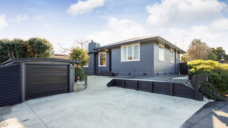 1 Salisbury Avenue, Terrace End, Palmerston North - Carousel 1