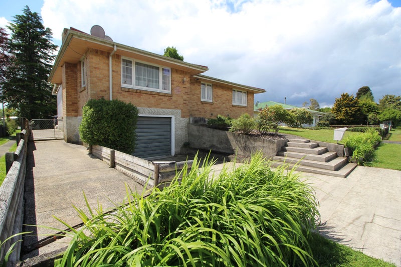 14 Duke Street, Tokoroa - Carousel 1