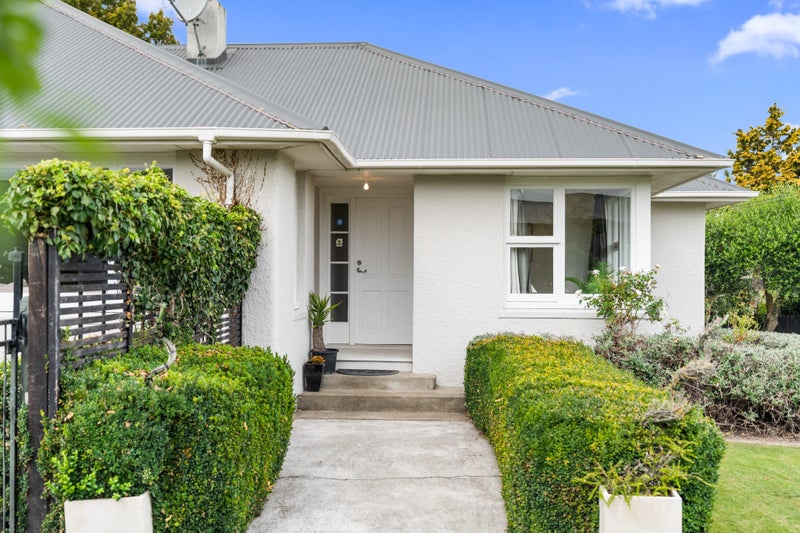 37 Bourne Crescent, Papanui, Christchurch - Carousel 2