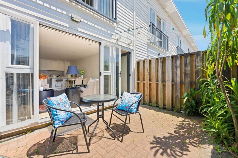 97R Mays Road, Onehunga, Auckland - Carousel 1