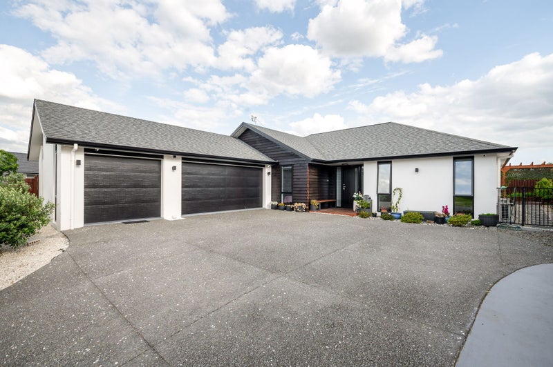 5 Sydney Place, Flagstaff, Hamilton - Carousel 1