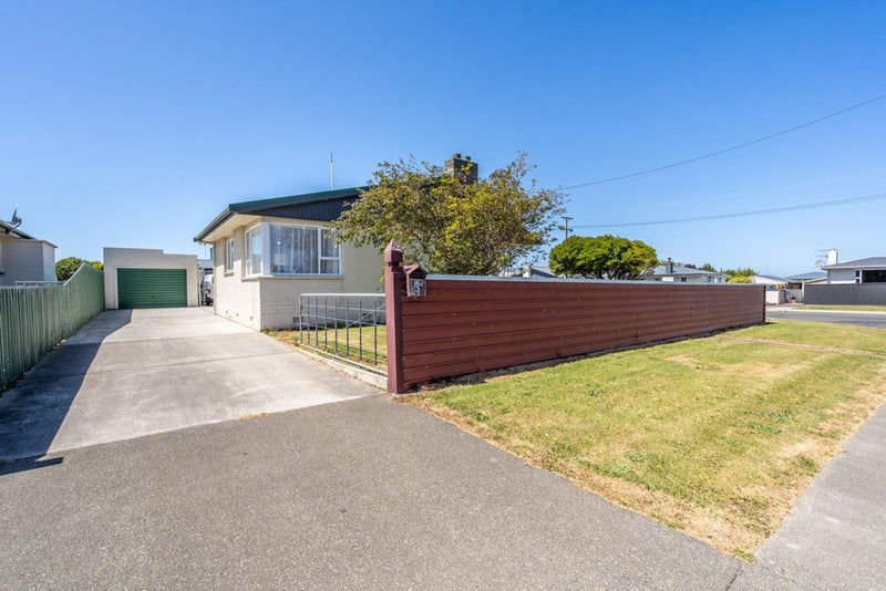 3 Stapleton Street, Kingswell, Invercargill - Carousel 1