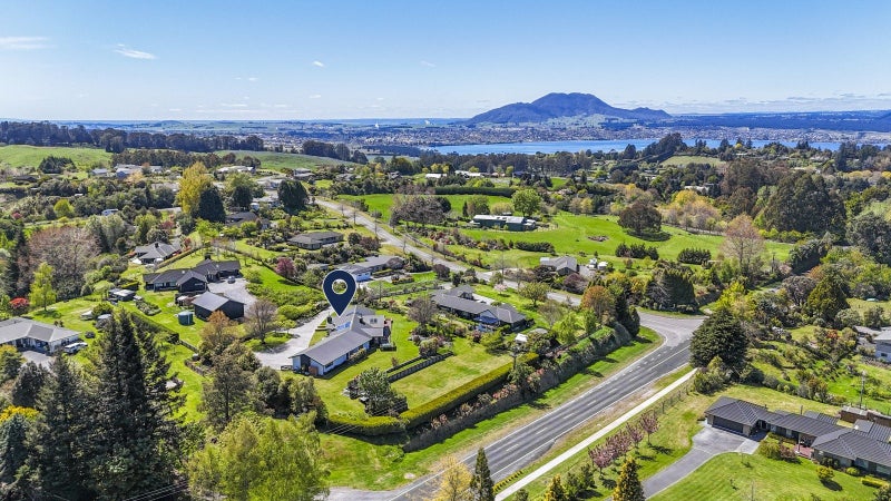 15 Loch Views Road, Taupo - Carousel 36