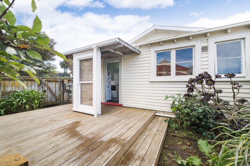 72B Albert Street, City Centre, Palmerston North, Manawatu / Whanganui - Carousel 1