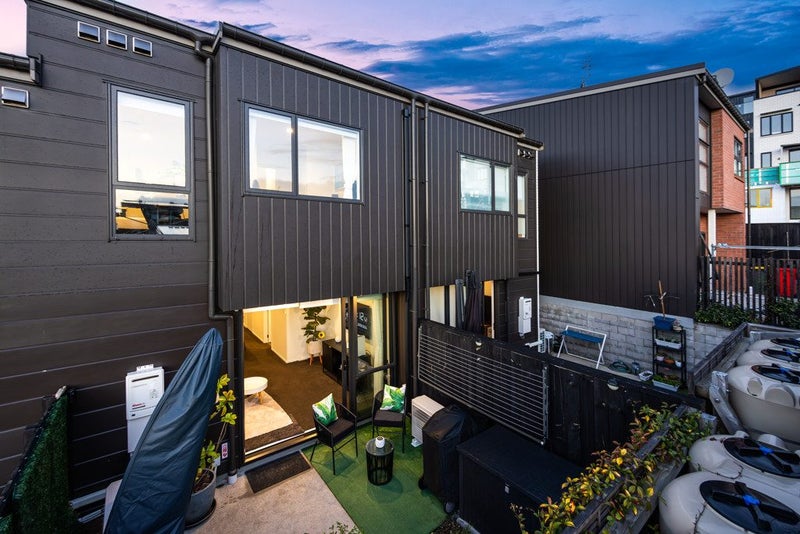 34 Pennant Street, Long Bay, Auckland - Carousel 2