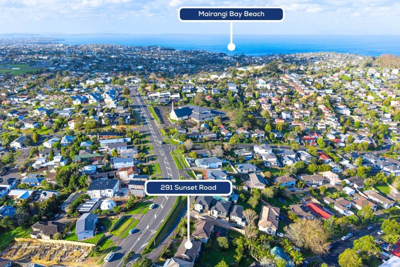 291 Sunset Road, Sunnynook, Auckland - Carousel 2