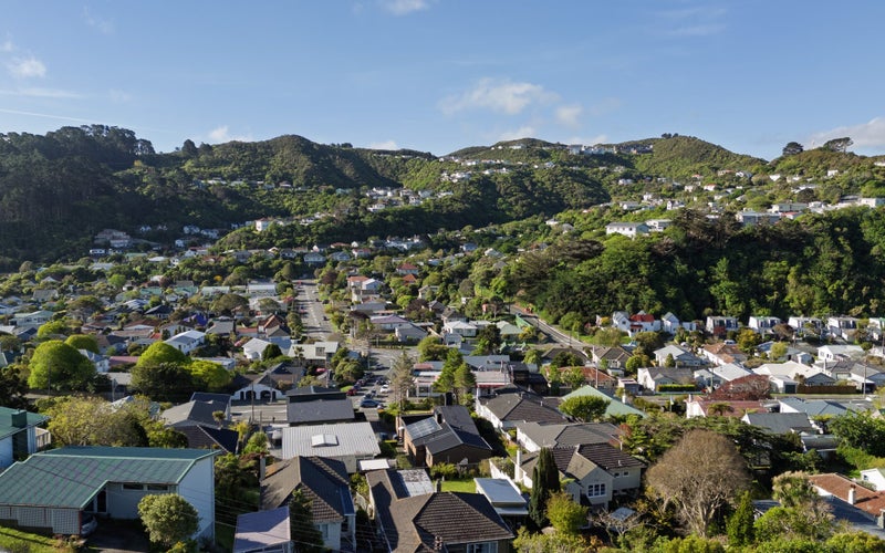 15 Collier Avenue, Karori, Wellington - Carousel 15