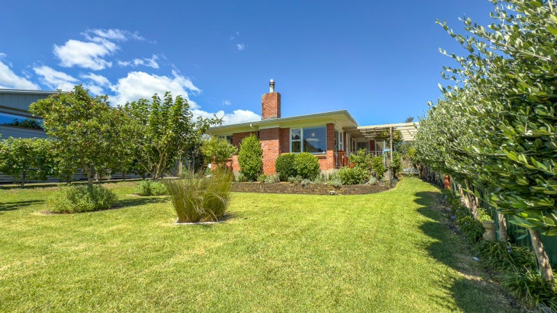 705 Mount Pleasant Road, Thames, Thames - Carousel 1