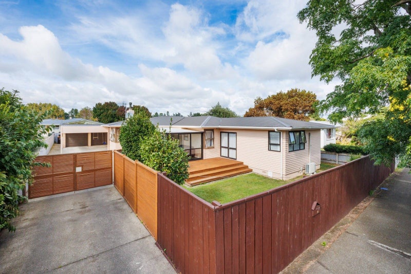 18 Park Road, West End, Palmerston North - Carousel 1