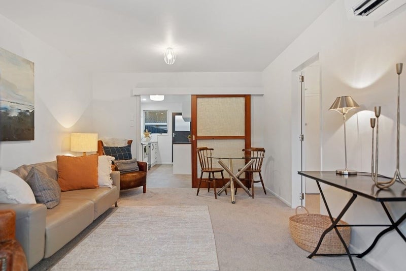 2/33 Fairfield Avenue, Addington, Christchurch - Carousel 2