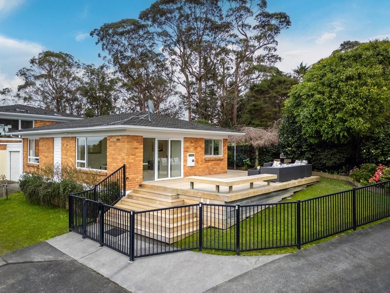 1/28A Ravenwood Drive, Forrest Hill, Auckland - Carousel 1