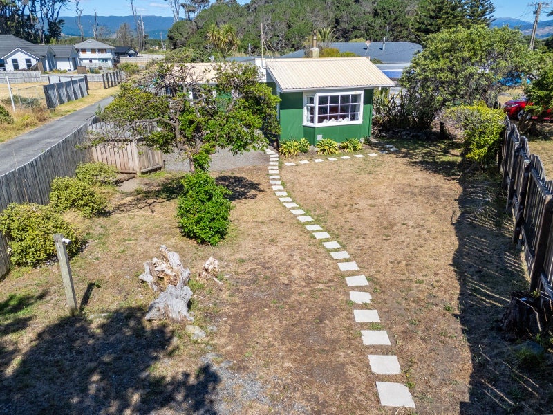 6 Rangiuru Road, Otaki Beach, Otaki - Carousel 18