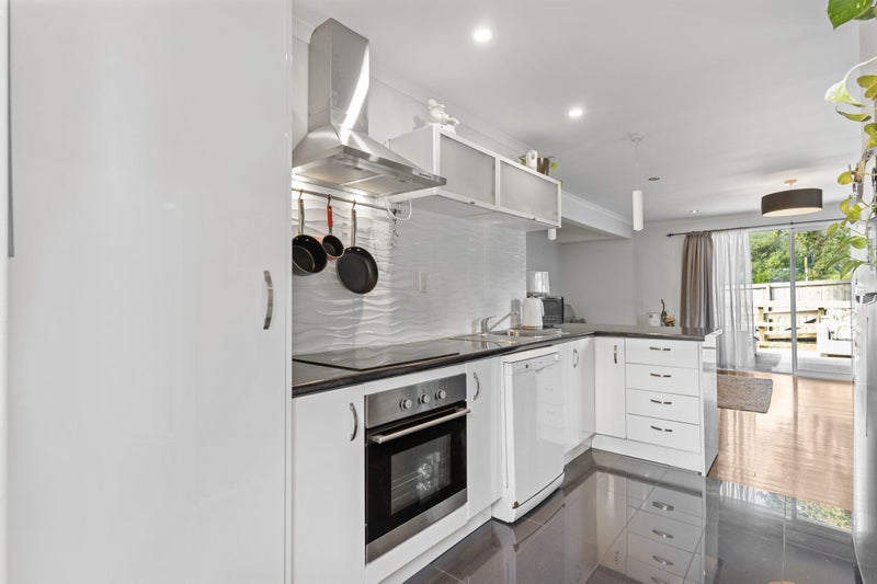 72 Glen Road, Ranui, Auckland - Carousel 28