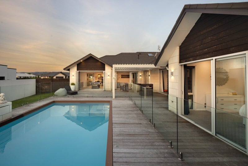 19 Mike Smith Drive, Cambridge, Cambridge - Carousel 2