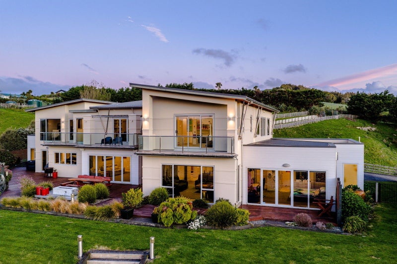 75B Paremata Haywards Road, Pauatahanui, Porirua, Wellington - Carousel 2