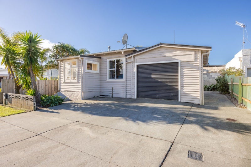 9 Pukeko Place, Westshore, Napier - Carousel 1