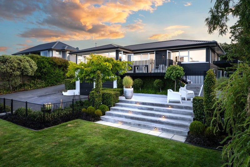 7 Freeman Street, Mount Pleasant, Christchurch - Carousel 1