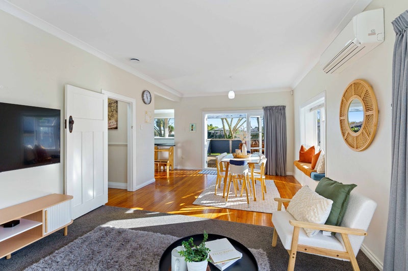 21 Dunstan Street, Otaki - Carousel 2