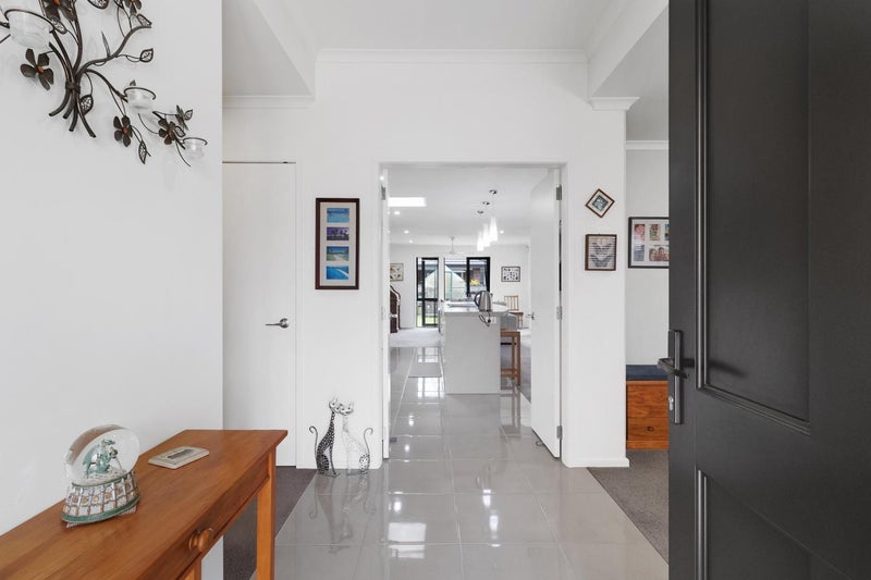 42 Pengover Avenue, Leamington, Cambridge - Carousel 2