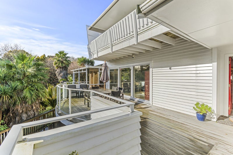 105 Vivian Street, New Plymouth, New Plymouth - Carousel 2