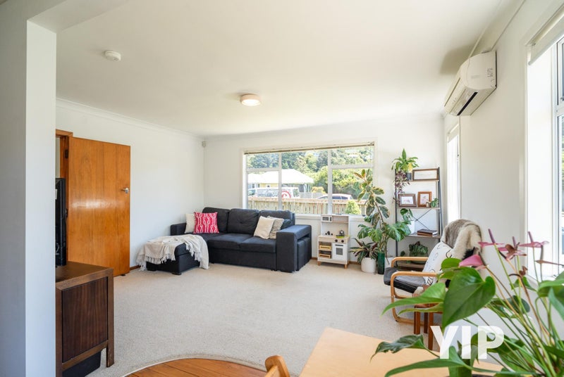 38 Beauchamp Street, Tawa, Wellington - Carousel 2