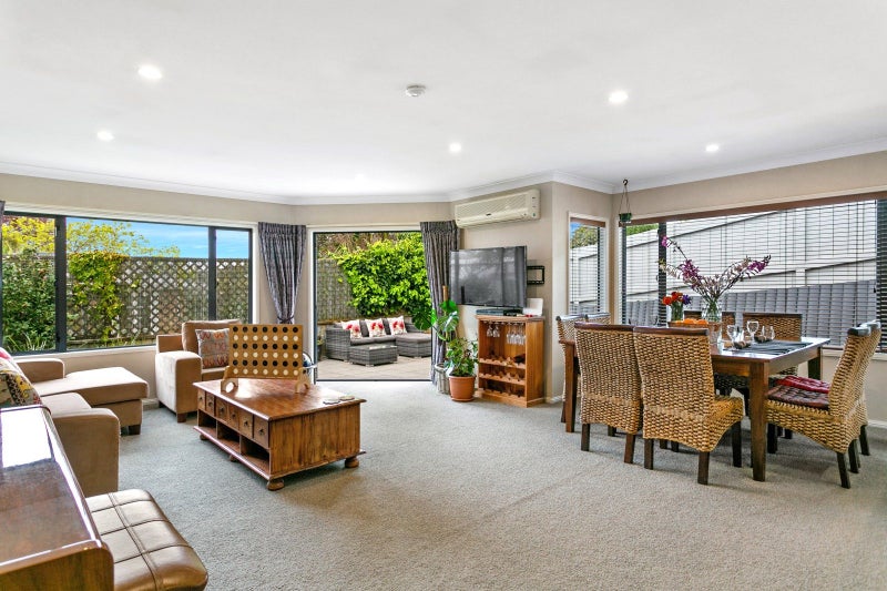 1/9 Sunset Street, Hilltop, Taupō - Carousel 2