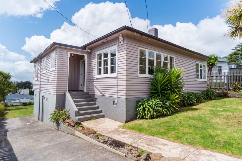 33 Kawau Road, Greenlane, Auckland - Carousel 1