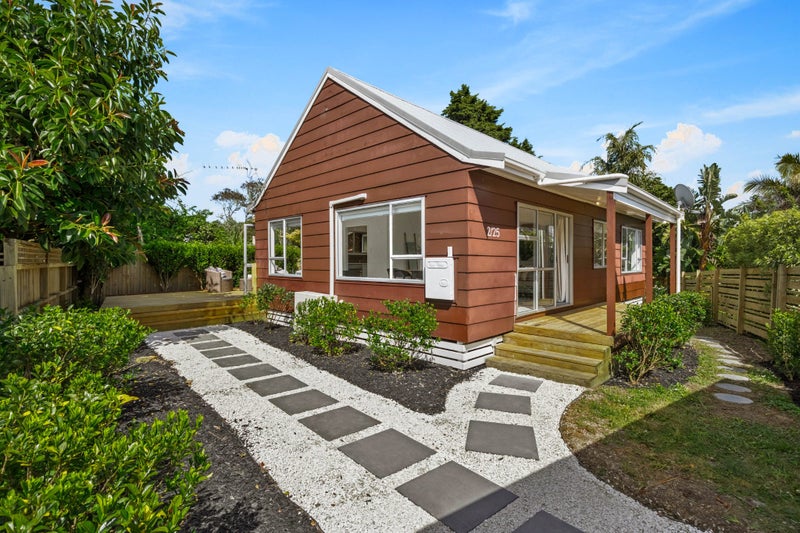 2/25 Lucinda Place, Glen Eden, Auckland - Carousel 1