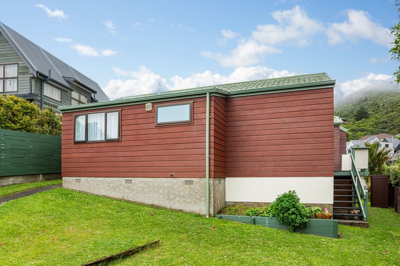 55 Amapur Drive, Khandallah, Wellington - Carousel 24