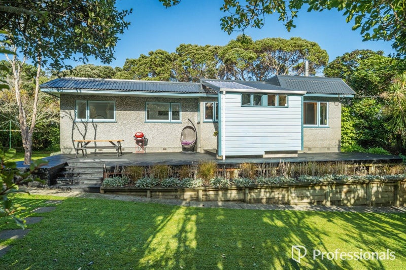 20 London Road, Korokoro, Lower Hutt - Carousel 1