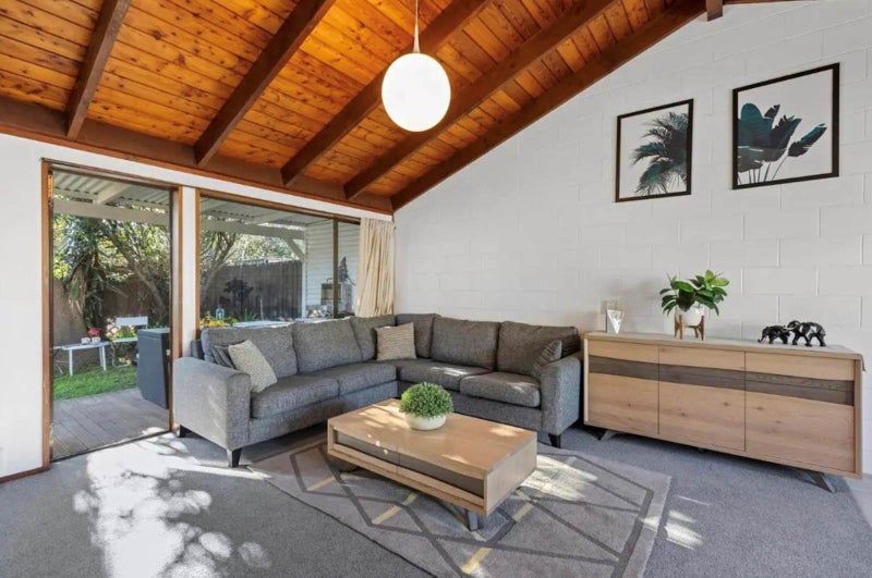 34B Oceanbeach Road, Mount Maunganui, Mount Maunganui - Carousel 2