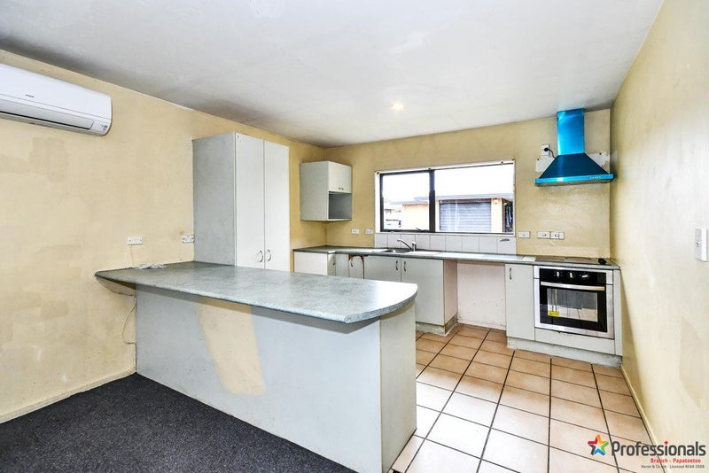 15 Alderson Lane, Favona, Auckland - Carousel 2