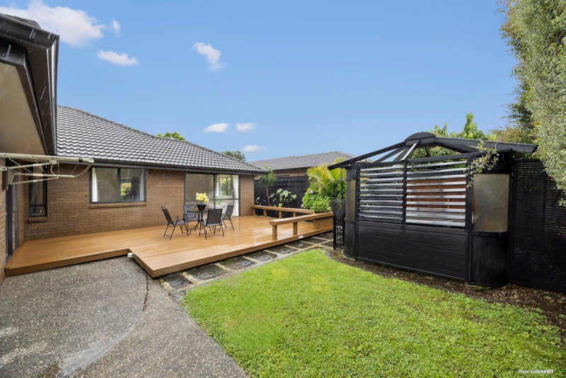 2 Lurgan Drive, East Tamaki, Auckland - Carousel 2