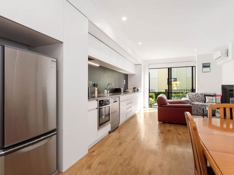 2/1 Buchan Street, Sydenham, Christchurch - Carousel 8