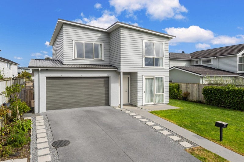 16 Couldrey Crescent, Red Beach, Red Beach - Carousel 2