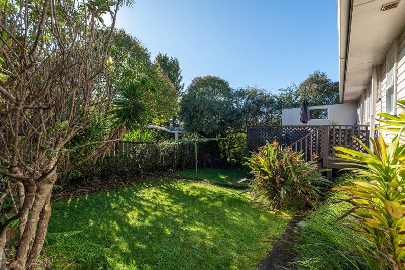 10 Aplin Place, Birkdale, Auckland - Carousel 2