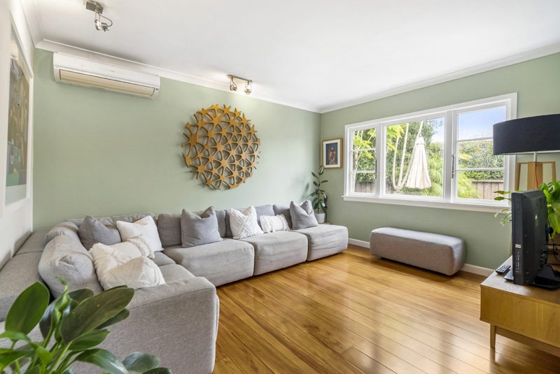 1/46 Eversleigh Road, Belmont, Auckland - Carousel 1