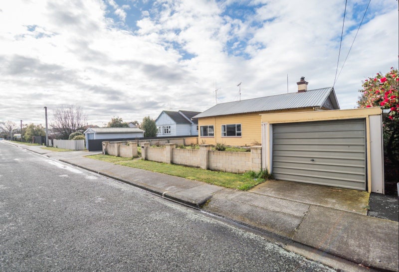 12 Gammack Street, Temuka - Carousel 13