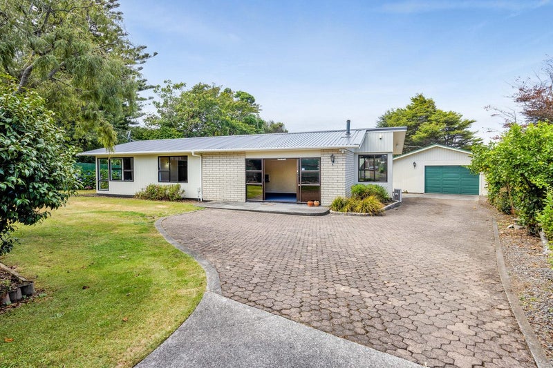 35 Dives Avenue, Hawera - Carousel 1