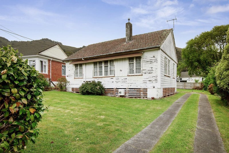 107 Wilkie Crescent, Naenae, Lower Hutt - Carousel 1