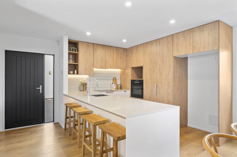 2/128 Bishop Street, St Albans, Christchurch - Carousel 2