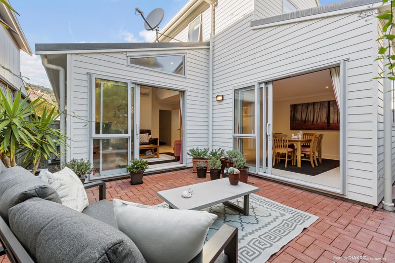 14/36 Dee Street, Island Bay, Wellington - Carousel 2
