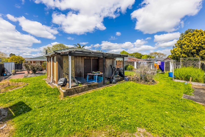 3 Zenith Place, Conifer Grove, Takanini - Carousel 24