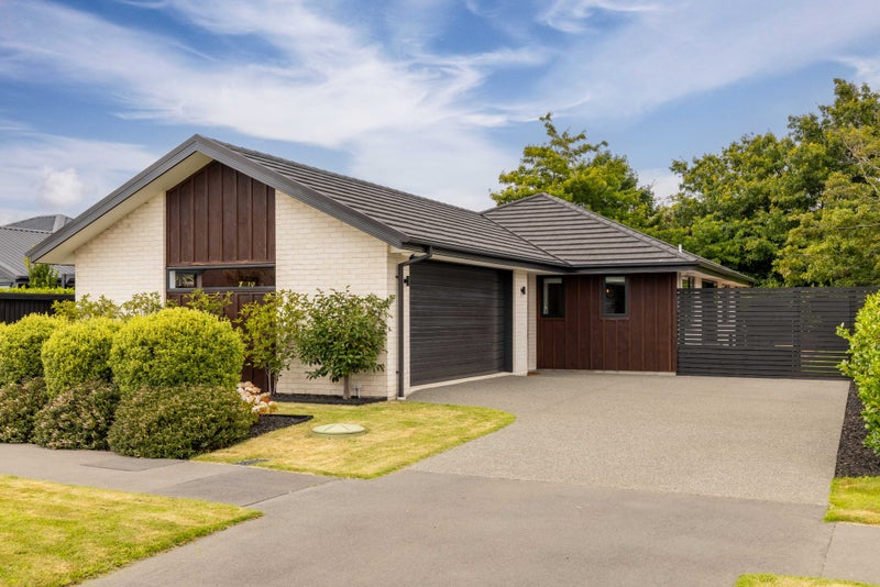 12 Collier Drive, Halswell, Christchurch - Carousel 1