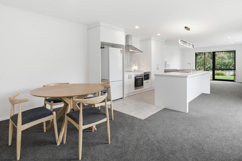 93 Hills View Drive, Papamoa - Carousel 2