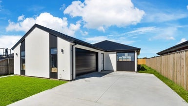 47 Stackwood Avenue, Woodend, Woodend - Carousel 1