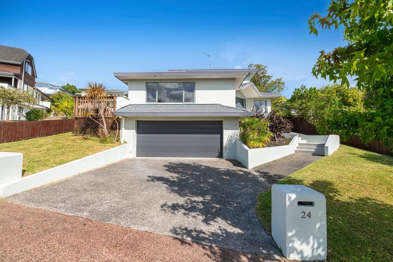24 Goldfinch Rise, Unsworth Heights, Auckland - Carousel 1