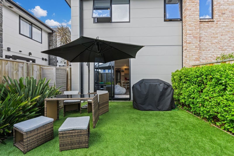 4/70 Brockworth Place, Riccarton, Christchurch - Carousel 1