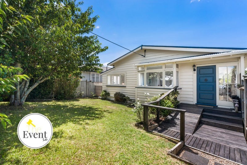 1/74 Beach Haven Road, Beach Haven, Auckland - Carousel 1